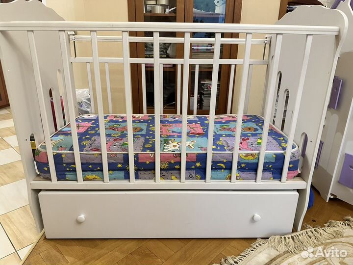 Кроватка детская