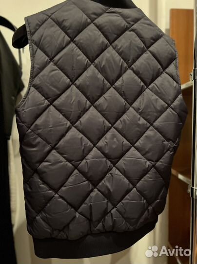 Жилет Ferragamo оригинал 48