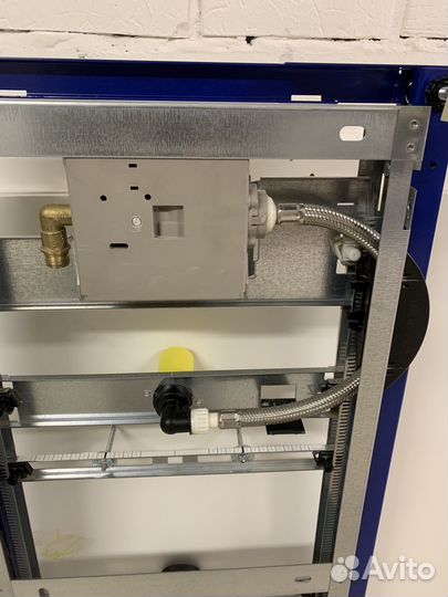 Инсталяция для писуара