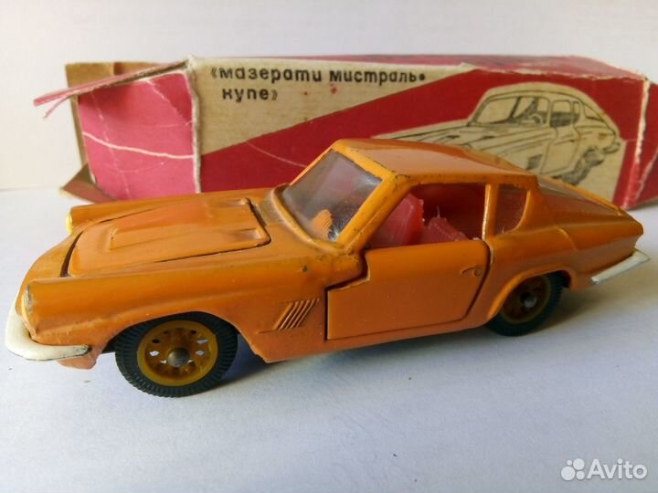 Модель Мазерати Мистраль-Купе 1/43 СССР. Металл