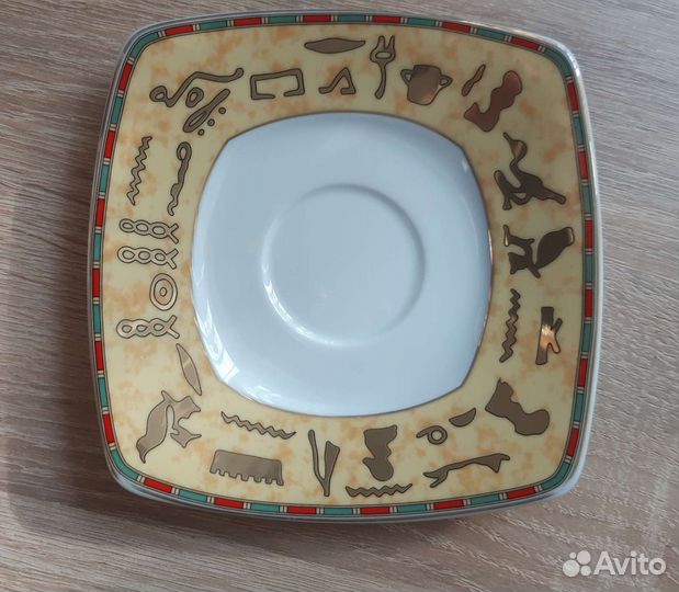 Египетская фабричная чашка с блюдцем