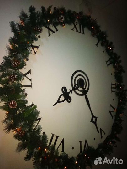 Часы интерьерные