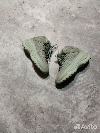 Кроссовки Adidas Yeezy Desert Boot Salt оригинал