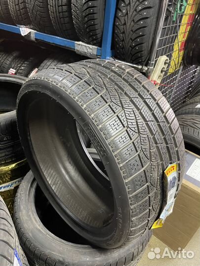 Pirelli Winter Sottozero II 285/35 R20 104V
