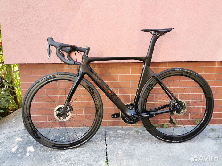 Велосипед шоссейный DE rosa SK pininfarina Di2disc