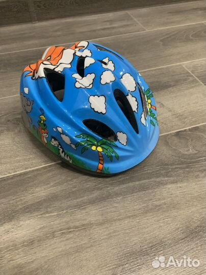 Коньки,комплект защиты,шлем