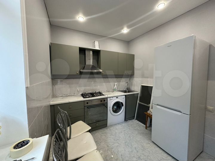 2-к. квартира, 50 м², 1/3 эт.