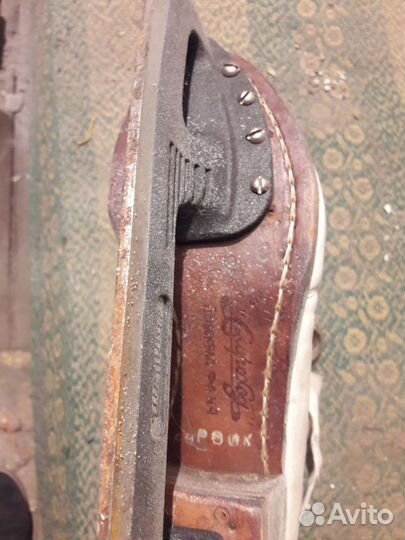 Коньки фигурные