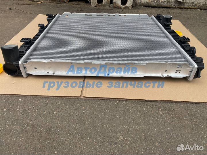 Радиатор Мерседес Атего