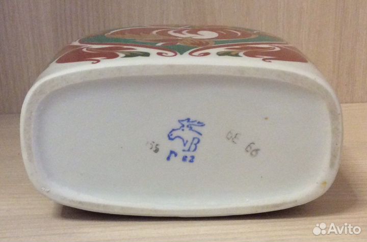 Фарфоровый штоф