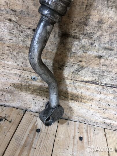 Трубка кондиционера VW Touran 1T0820743A