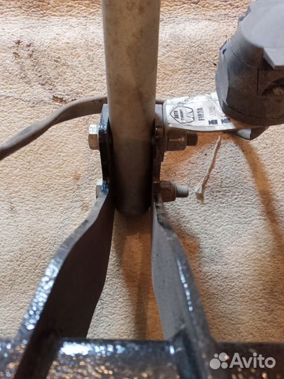 Фаркоп на ford kuga