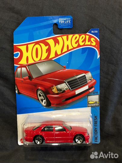 Hot wheels mercedes-benz 500e