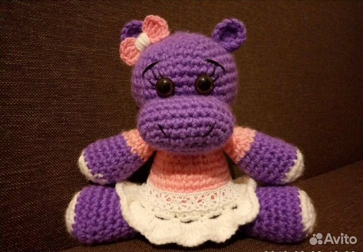 Игрушка ручкой работы 