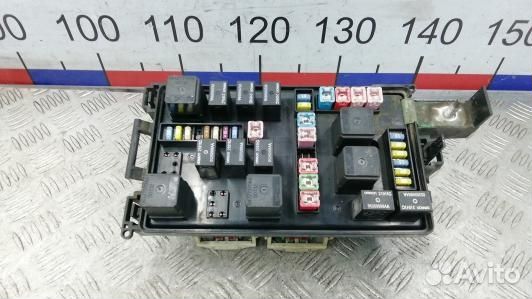 Блок предохранителей chrysler 300C 1 (LBE17M101)