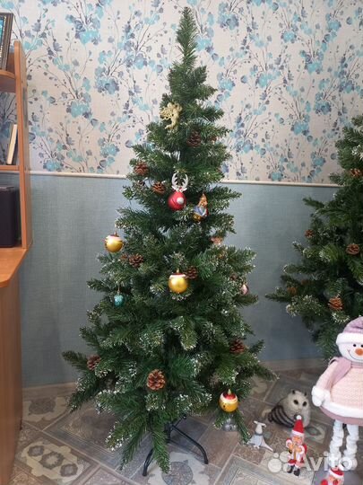 Ель искусственная с шишками, Премиум 150 см. +шары