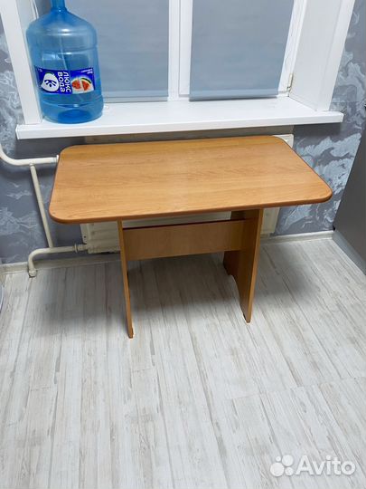 Кухонный стол бу
