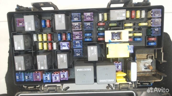 Блок предохранителей Jeep Grand Cherokee, 2011