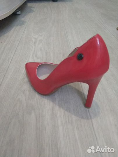 Туфли новые T.Taccardi размер 35