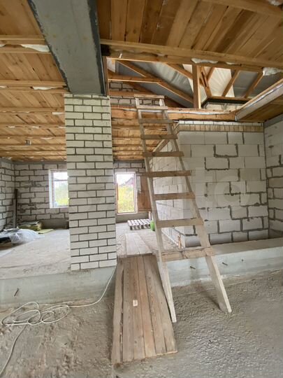 Дом 220 м² на участке 8,9 сот.