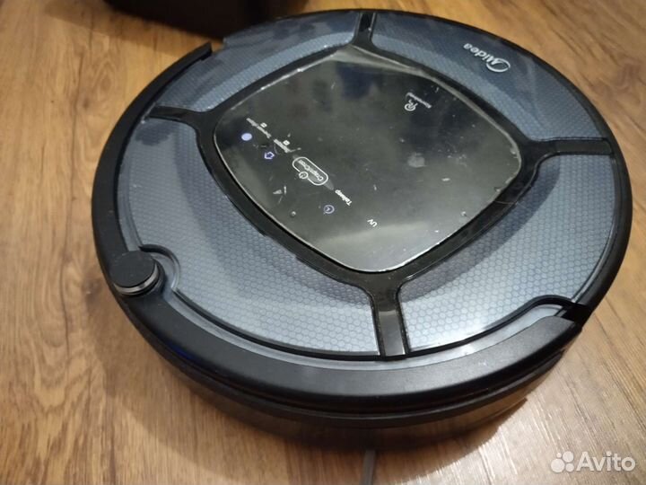 Робот пылесос midea