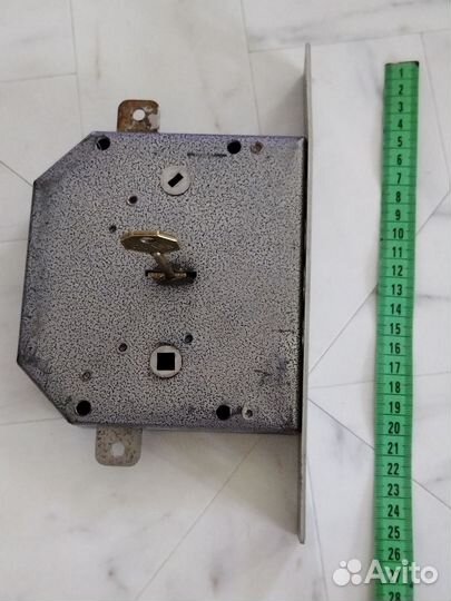 Замок врезной дверной class