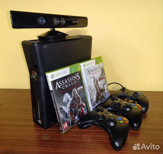 Xbox 360 +500 Гб +Кинект + 3 джойстика + 2 игры