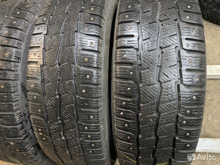 Michelin Agilis X-Ice North 215/65 R16