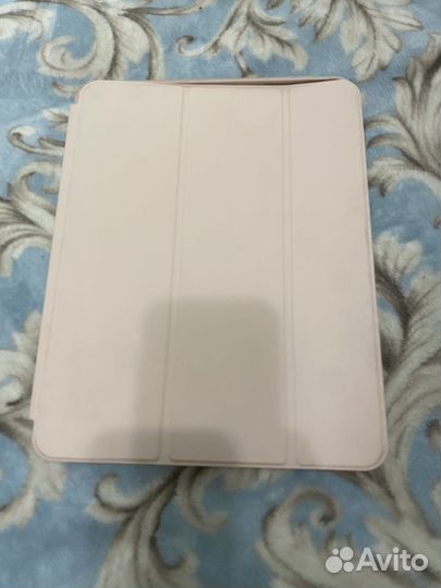 Чехол на iPad