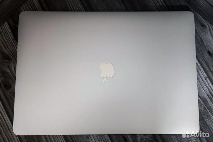 Apple MacBook Pro 16 2019 i7 2.6/16/512gb