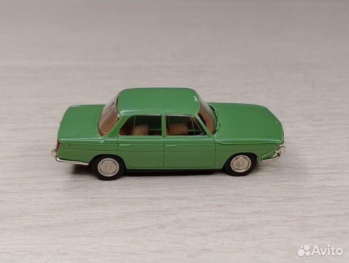 A31.3) BMW 1500 (1962-1975) зелёный