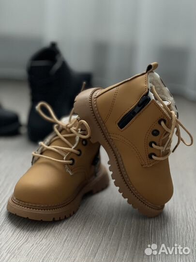 Ботинки детские в стиле timberland