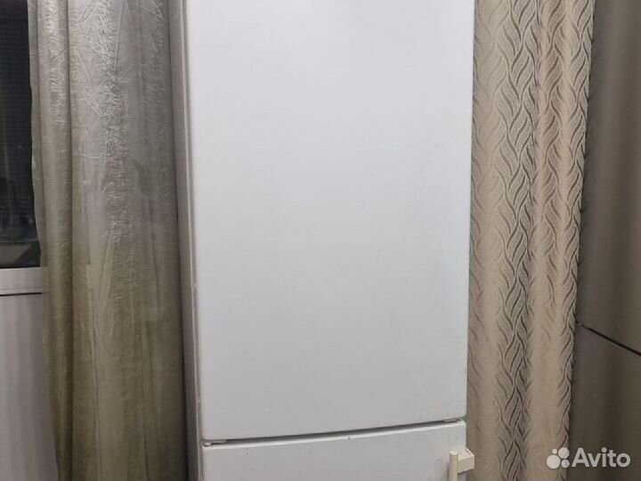 Холодильник liebherr бу