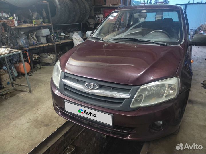 LADA Granta 1.6 МТ, 2013, 180 000 км