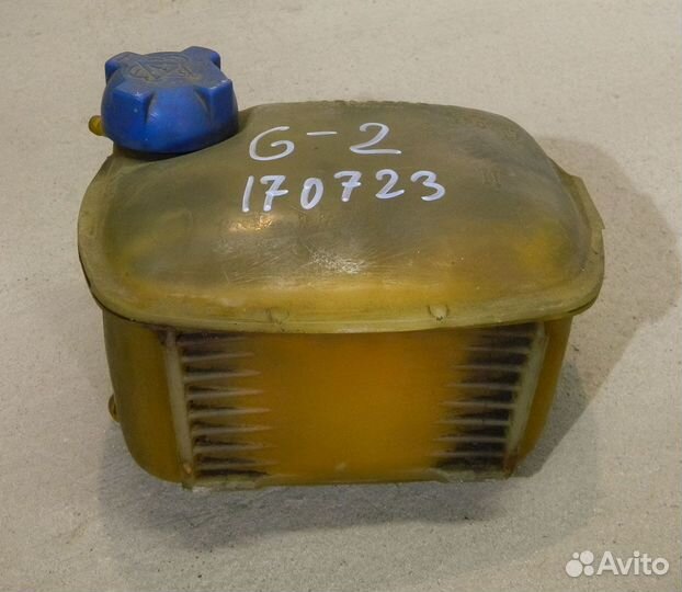 Бачок расширительный VW Golf 2