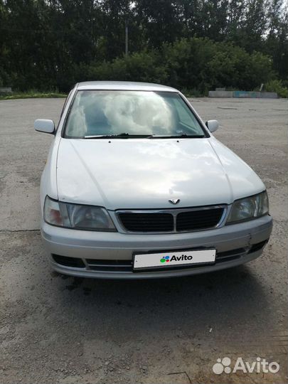 Nissan Bluebird, 1997