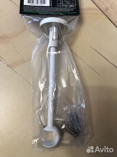 Держатель для карниза