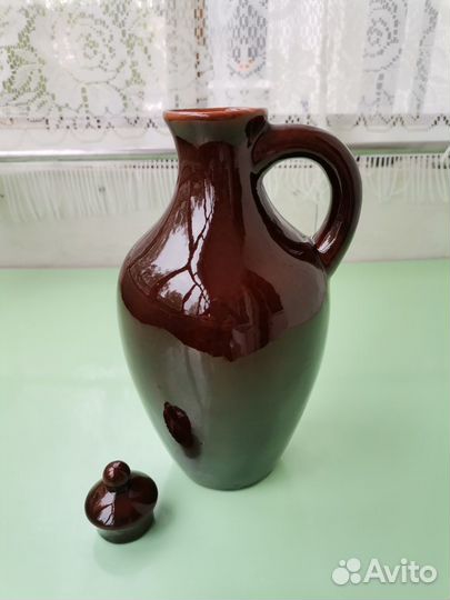 Глиняный кувшин