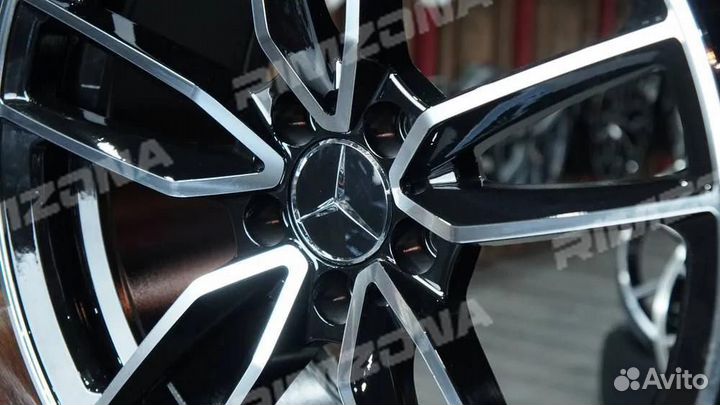 Литой диск в стиле Mercedes R22 5x112