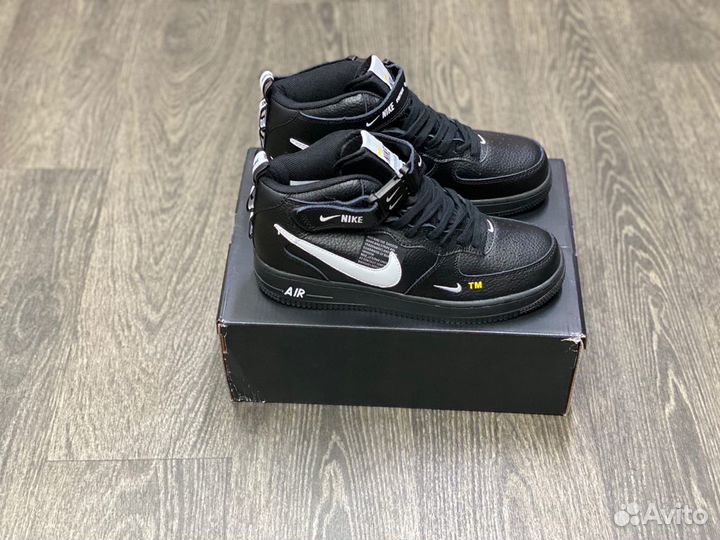 Кроссовки Nike Air Force 1 Mid LV8 Utility Black