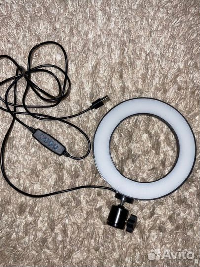 Колцевая лампа