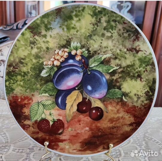 Винтажные тарелки с фруктами