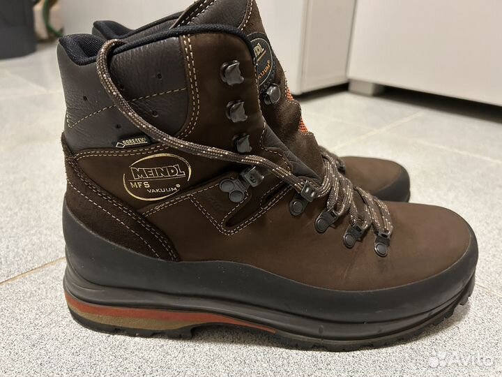Треккинговые ботинки Meindl Vakuum GTX