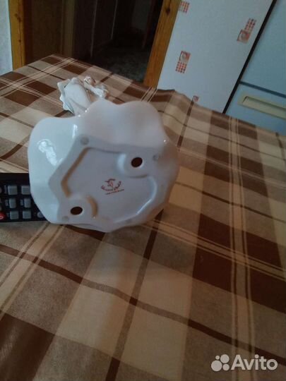 Фарфоровые статуэтки выс. 30см