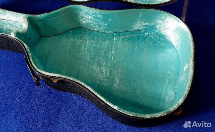 Кейс для гитары, Япония