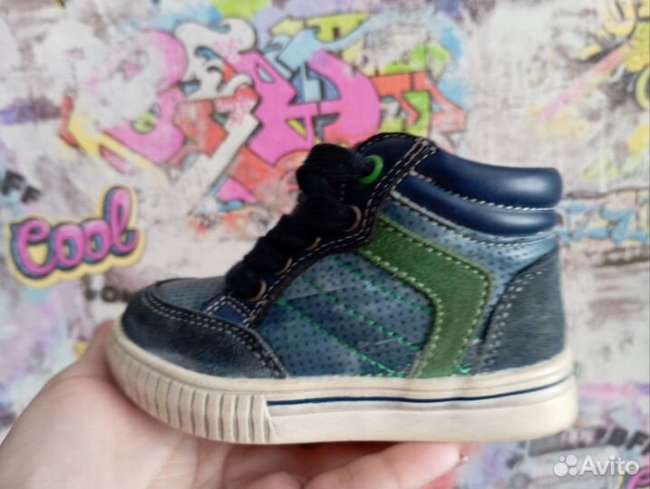 Ботинки (22-23размер)