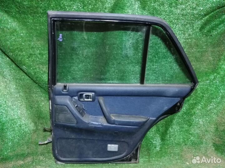 Дверь задняя правая Toyota Crown GS130 До рестайли