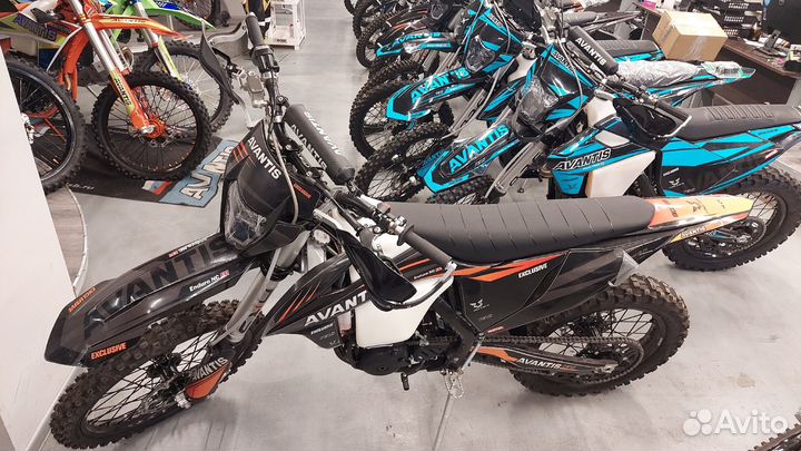 Мотоцикл Avantis Enduro 300 PRO Carb FCR Exclusive