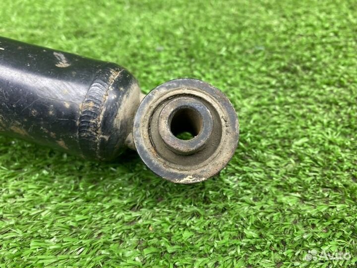 Стойка задняя Audi 80 B3