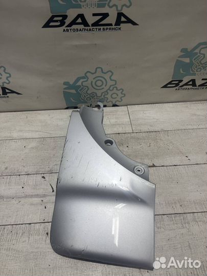 Накладка двери багажника Toyota RAV 4 3